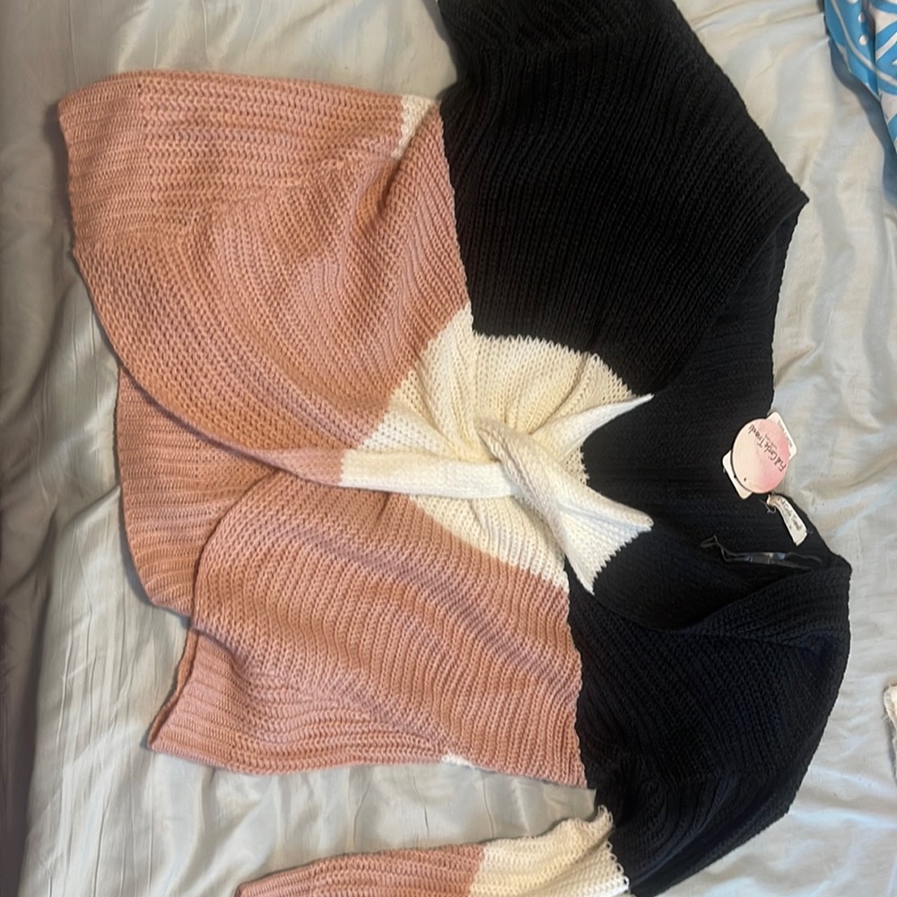 Full circle trends sweater